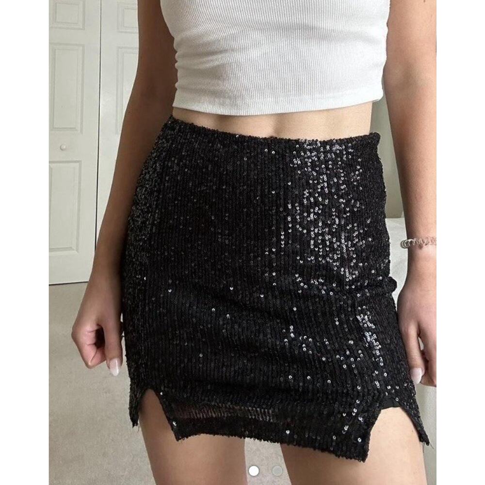 Whimsigoth Sequin Mini Skirt – Black Size 3 (XS) Y2K Holiday Party Sexy Witch